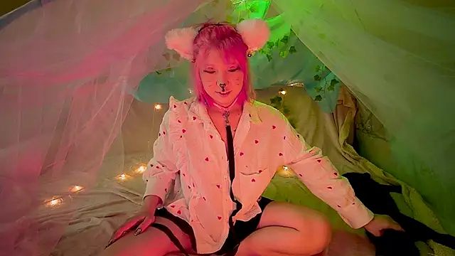 Akemilun online show from October 30, 2025, 5:50 am