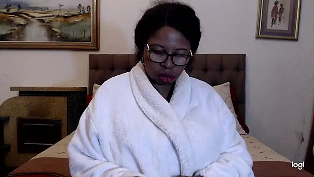 Snapshot of OmegaLipps chatting on May 1, 2026, 4:17 am OmegaLipps online show from May 1, 2026, 4:17 am