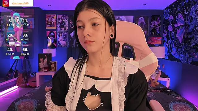 LanaKyutt online show from October 12, 2025, 1:45 pm