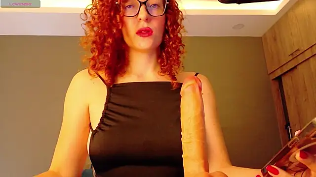 Snapshot of karen_brave chatting on July 15, 2026, 6:15 pm karen brave online show from July 15, 2026, 6:15 pm