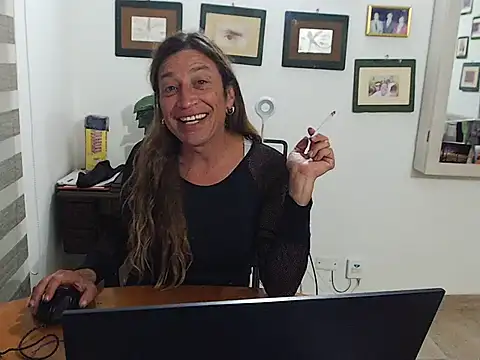 Gikitrans76 online show from June 14, 2026, 11:39 pm