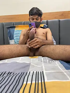 Snapshot of rajapo_1 chatting on March 5, 2026, 3:52 pm rajapo 1 online show from March 5, 2026, 3:52 pm