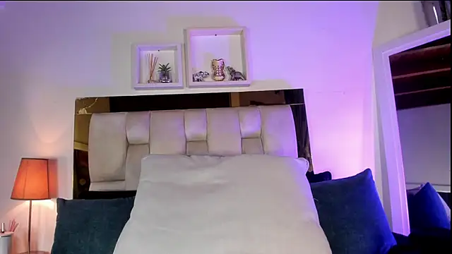 emmy r online show from April 8, 2026, 12:17 pm