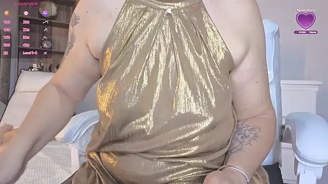 lady nylon  online show from June 1, 2026, 11:54 am