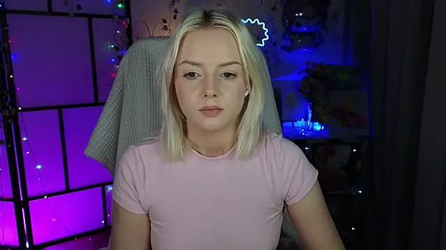 Snapshot of ImBonBon chatting on September 12, 2025, 10:31 pm ImBonBon online show from September 12, 2025, 10:31 pm