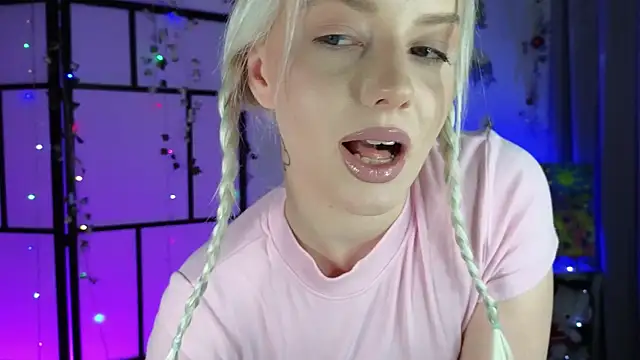 Snapshot of ImBonBon chatting on March 20, 2025, 12:08 am ImBonBon online show from March 20, 2025, 12:08 am