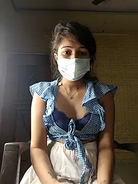 Snapshot of Angel_rani2 chatting on February 19, 2025, 12:25 am Angel rani2 online show from February 19, 2025, 12:25 am
