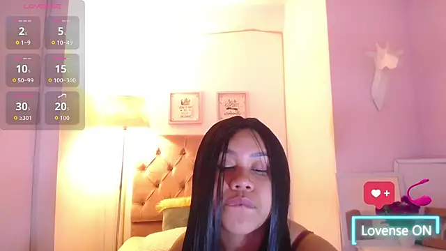 Nahom1  online show from November 19, 2025, 10:43 pm