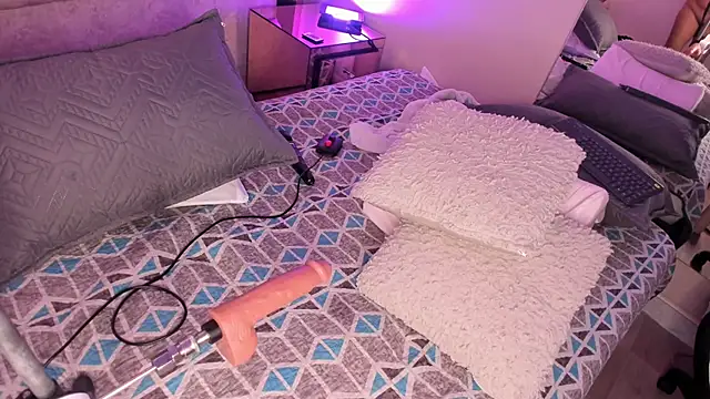 VioletaAbel online show from November 13, 2025, 11:25 am