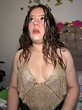 Jullieetta online show from February 26, 2026, 12:38 pm