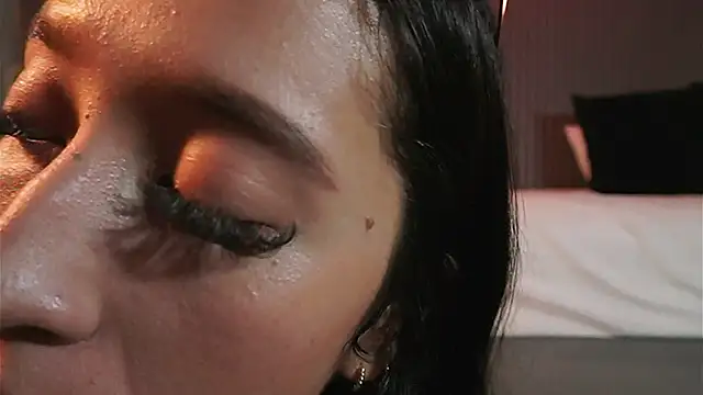 EriKlein online show from March 25, 2026, 7:35 pm