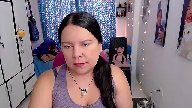 claryssa  online show from October 11, 2025, 5:47 pm