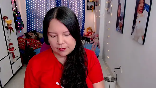 claryssa  online show from December 20, 2025, 9:06 pm