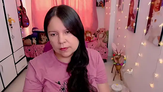 claryssa  online show from April 30, 2026, 8:16 pm
