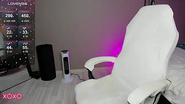 Mariella Adamss online show from September 24, 2025, 1:50 pm