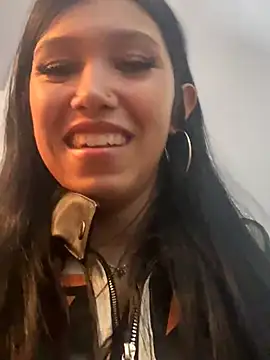 Snapshot of emily_rosse04 chatting on May 25, 2026, 12:32 am emily rosse04 online show from May 25, 2026, 12:32 am