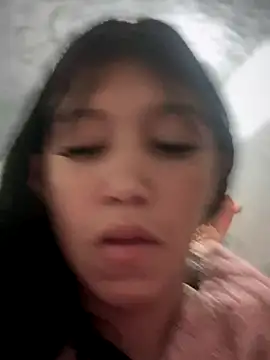 emily rosse04 online show from September 17, 2025, 11:23 am