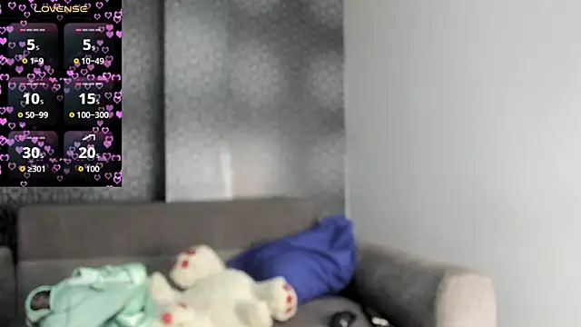 Snapshot of grandmother_milf chatting on March 6, 2026, 11:49 am grandmother milf online show from March 6, 2026, 11:49 am