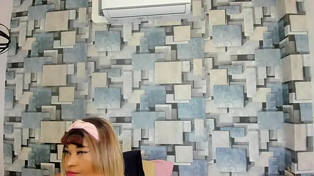 angel dthroatt online show from April 1, 2026, 12:06 pm