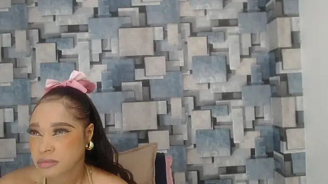 angel dthroatt online show from December 22, 2025, 12:05 pm