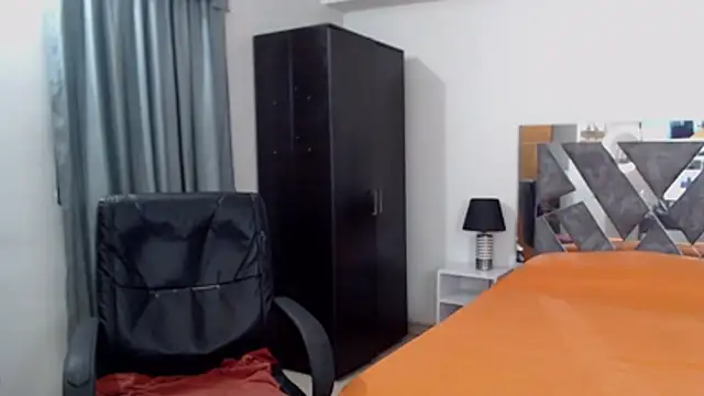 Frank heaven01 online show from February 18, 2026, 4:47 pm