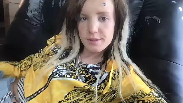 Snapshot of kittycatkendra chatting on February 25, 2025, 8:21 pm kittycatkendra online show from February 25, 2025, 8:21 pm