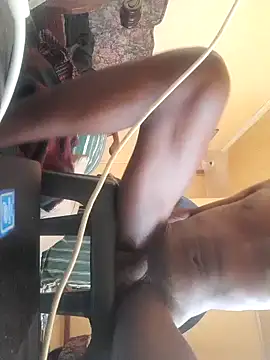 Snapshot of koolbend chatting on January 21, 2025, 7:47 am koolbend online show from January 21, 2025, 7:47 am