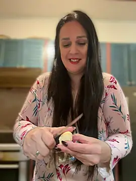 Mary hot mommy online show from March 1, 2025, 4:00 pm