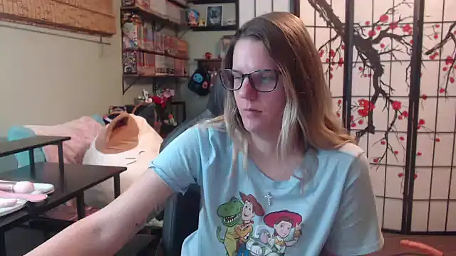 Snapshot of Sarahtineke chatting on March 16, 2026, 3:37 pm Sarahtineke online show from March 16, 2026, 3:37 pm