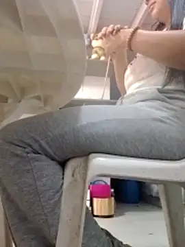 VivienAndClark online show from November 4, 2025, 3:05 pm