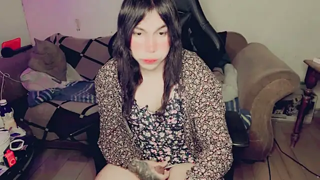 evelyntvsexy online show from March 23, 2025, 5:32 am