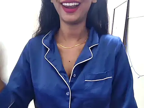 Snapshot of tanvi-00 chatting on October 7, 2025, 7:42 am tanvi-00 online show from October 7, 2025, 7:42 am