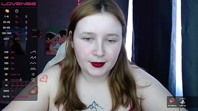 Snapshot of Light_Luna chatting on February 14, 2026, 9:42 am Light Luna online show from February 14, 2026, 9:42 am