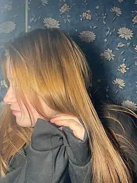 Snapshot of Light_Luna chatting on March 3, 2026, 12:56 pm Light Luna online show from March 3, 2026, 12:56 pm