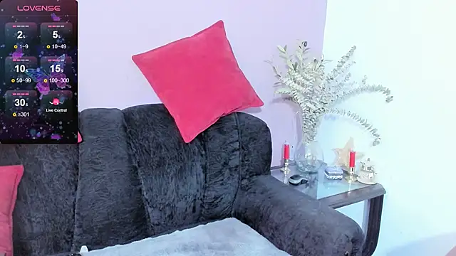 lenna  lujan05 online show from February 4, 2025, 8:46 am