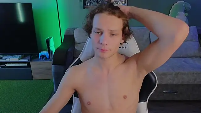 Snapshot of TeddyLiLboy chatting on October 18, 2025, 9:44 am TeddyLiLboy online show from October 18, 2025, 9:44 am