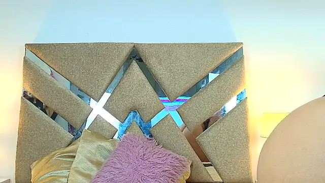 IsabellMendez  online show from November 23, 2025, 3:33 pm