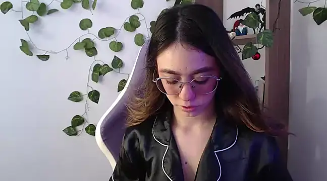 Snapshot of BlairVicent chatting on March 18, 2025, 12:17 pm BlairVicent online show from March 18, 2025, 12:17 pm