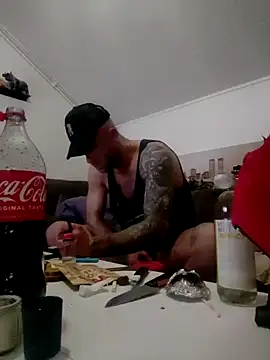 eltoulou online show from March 18, 2025, 2:29 am