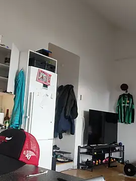 eltoulou online show from February 25, 2025, 2:04 pm