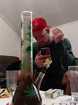 eltoulou online show from March 11, 2025, 3:45 pm