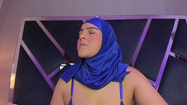 Snapshot of Nahid_Jaziri1 chatting on October 24, 2025, 8:19 pm Nahid Jaziri1 online show from October 24, 2025, 8:19 pm