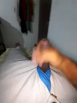 Snapshot of workoutsaurabh chatting on January 11, 2025, 7:05 pm workoutsaurabh online show from January 11, 2025, 7:05 pm