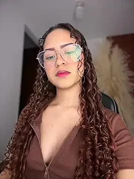 gretta kler1 online show from February 13, 2026, 10:10 pm