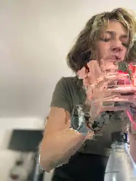 Phattpinktaco online show from September 24, 2025, 9:32 pm