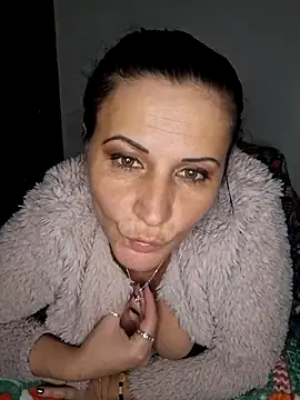 anaaamariaaaa online show from February 10, 2026, 6:40 pm