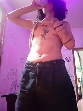 Snapshot of SuccubusTatuada chatting on January 18, 2026, 2:42 pm SuccubusTatuada online show from January 18, 2026, 2:42 pm