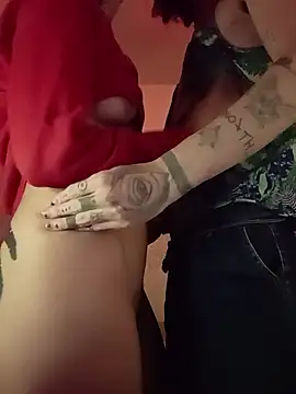 Snapshot of SuccubusTatuada chatting on November 10, 2025, 9:53 pm SuccubusTatuada online show from November 10, 2025, 9:53 pm