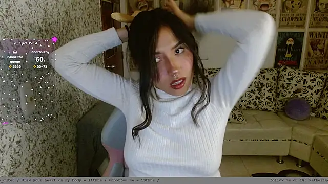 Snapshot of wild_kittys chatting on April 12, 2026, 3:32 am wild kittys online show from April 12, 2026, 3:32 am