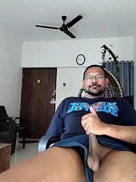 Snapshot of lovbombayduck11 chatting on February 12, 2026, 10:04 am lovbombayduck11 online show from February 12, 2026, 10:04 am